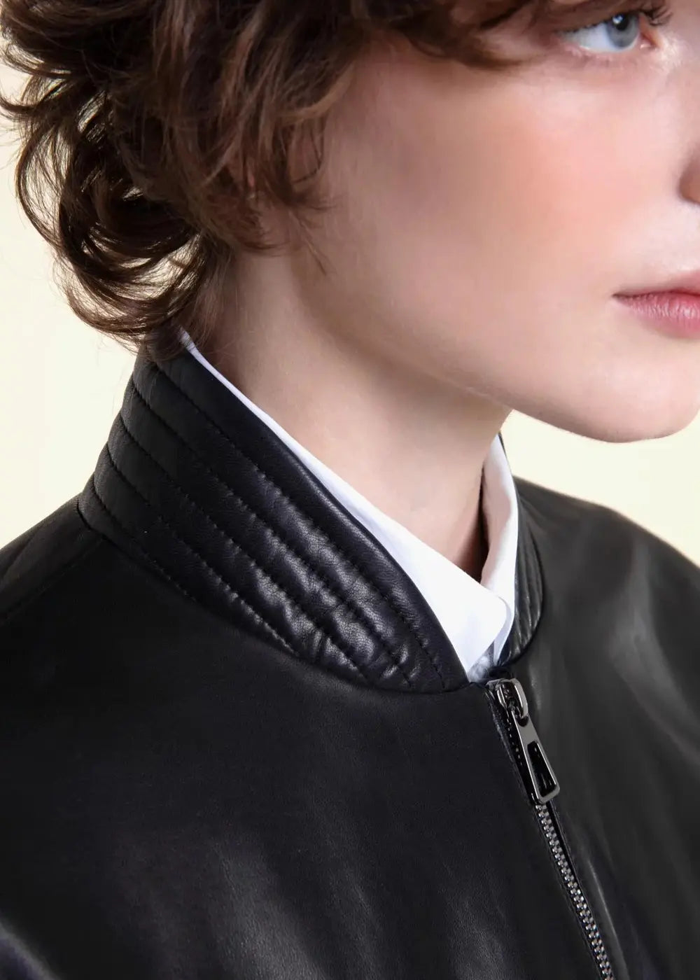 Viona - Women’s Black Oversized Leather Bomber Jacket
